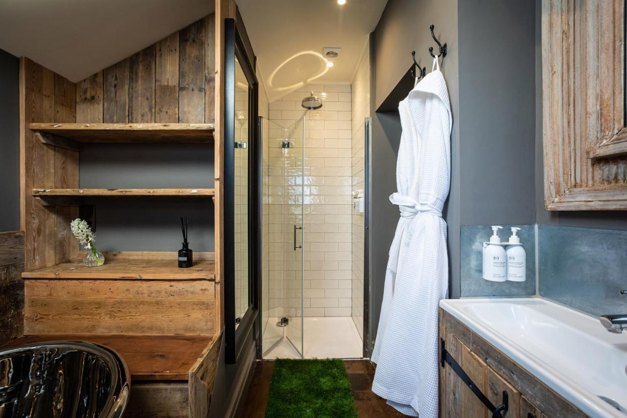 The Cocktail Lounge At Cheshire Boutique Bathhouse Apartamento Nantwich Exterior foto