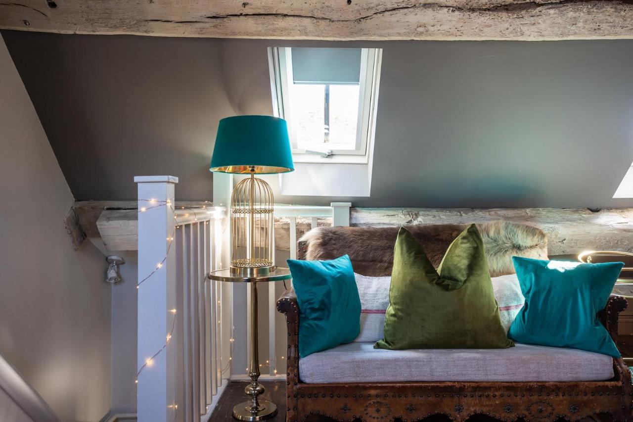 The Cocktail Lounge At Cheshire Boutique Bathhouse Apartamento Nantwich Exterior foto
